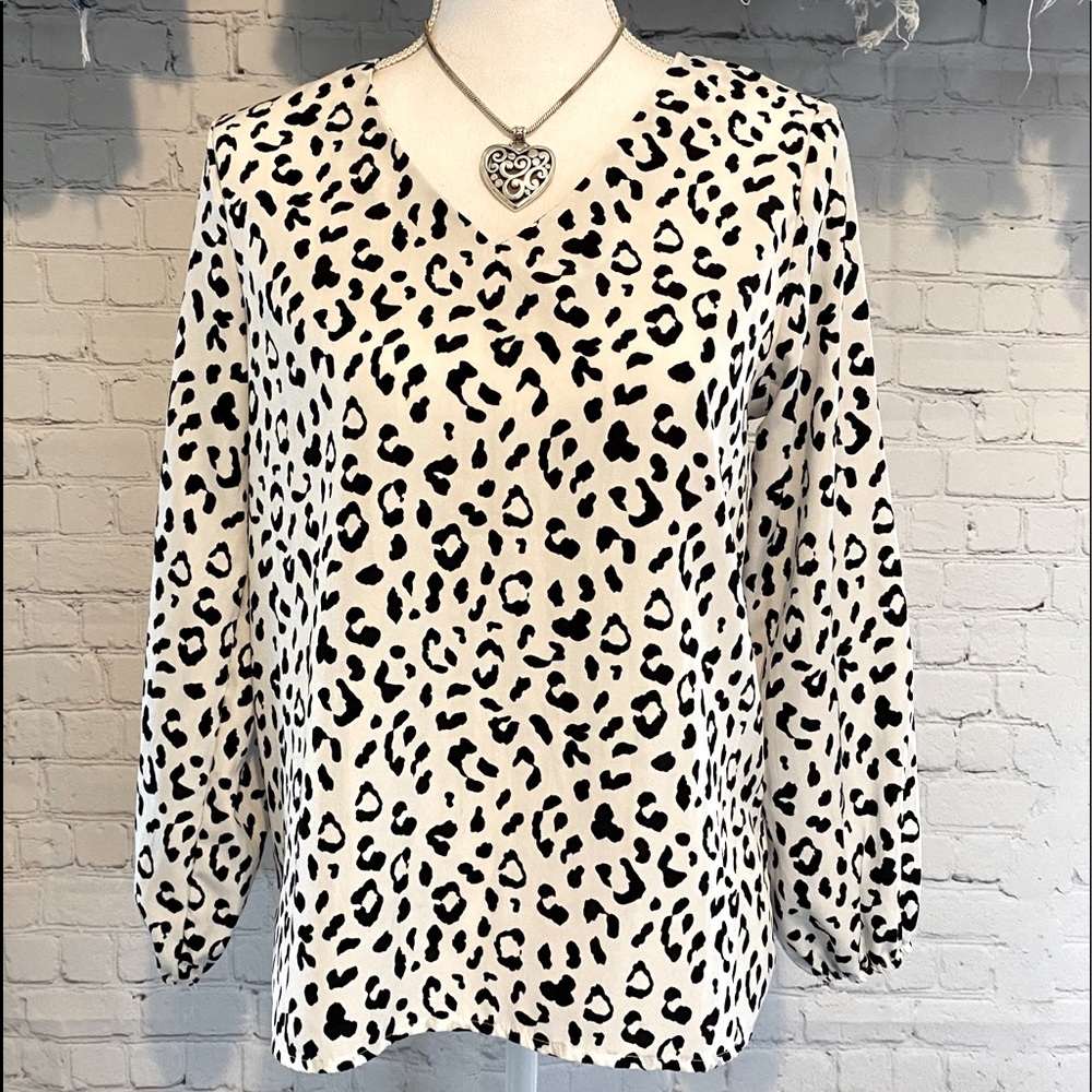 White/Black leopard print blouse Small
